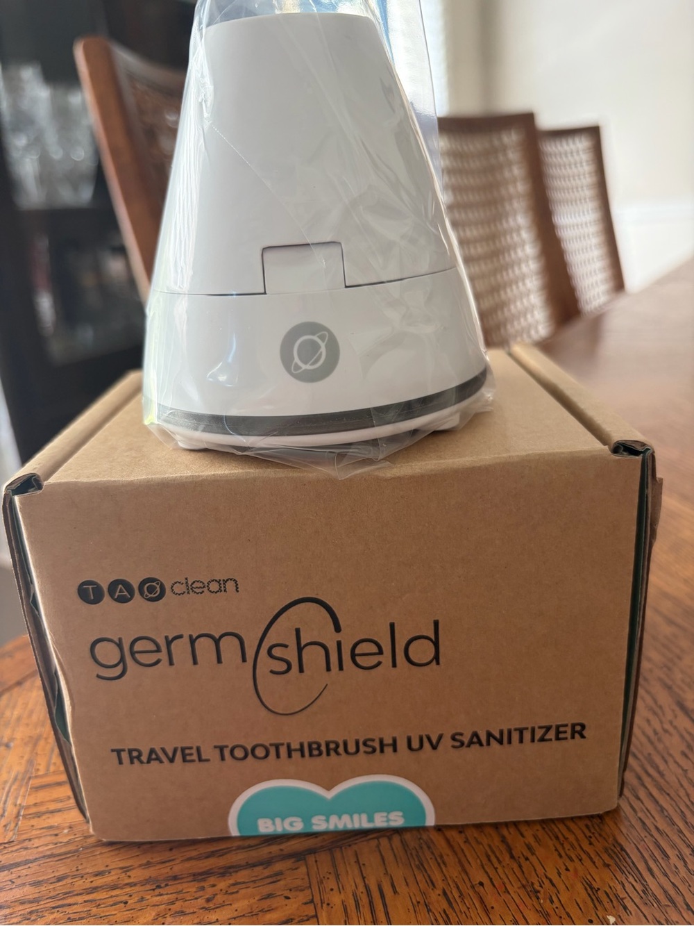 Tao Clean GermShield Travel Toothbrush UV Sanitizer - White